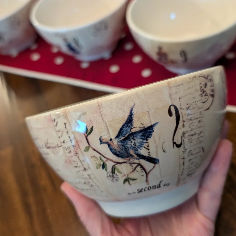 Williams-Sonoma 12 Days of Christmas Bowls. New. Full Set of 6 Bowls.